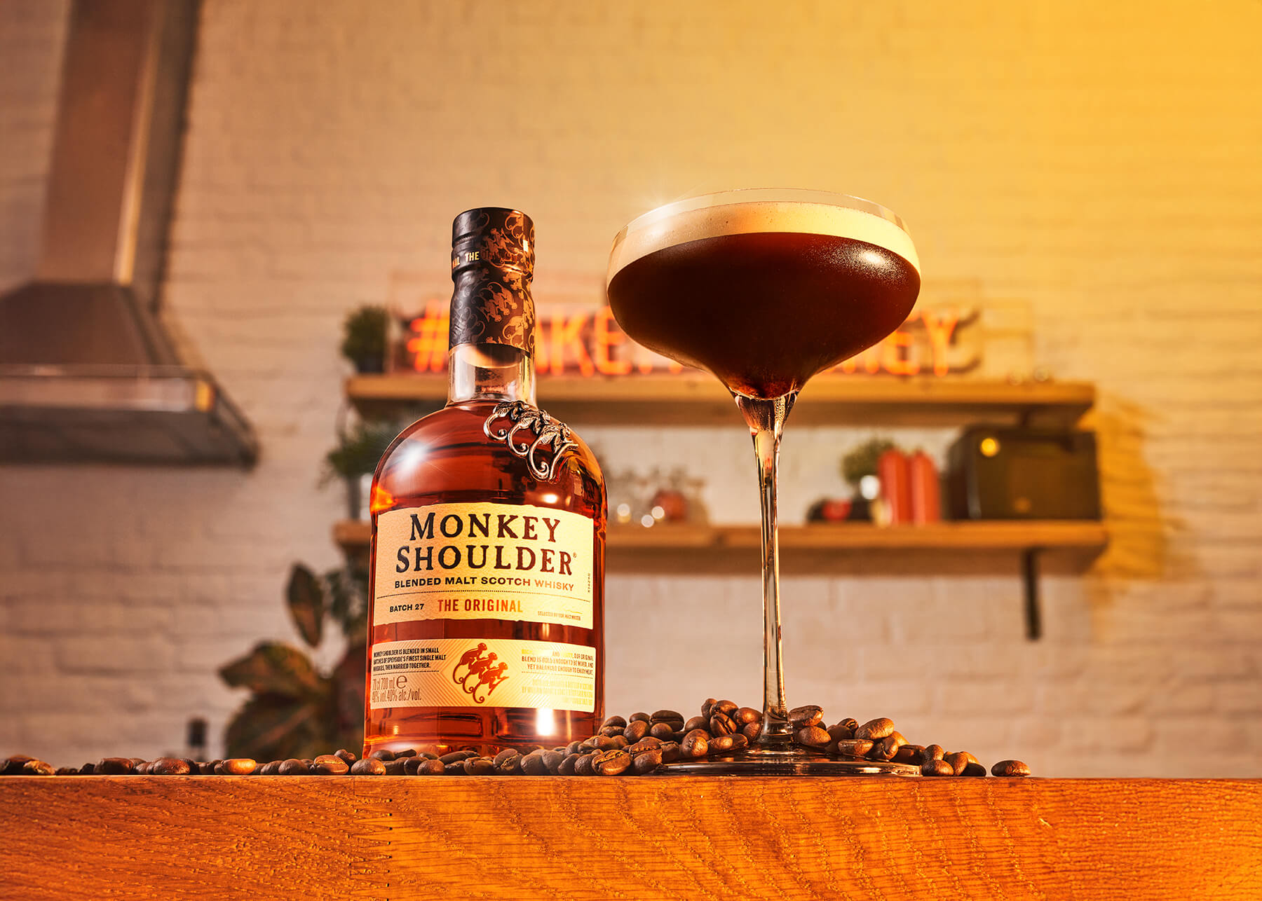 en drink med monkey shoulder martini