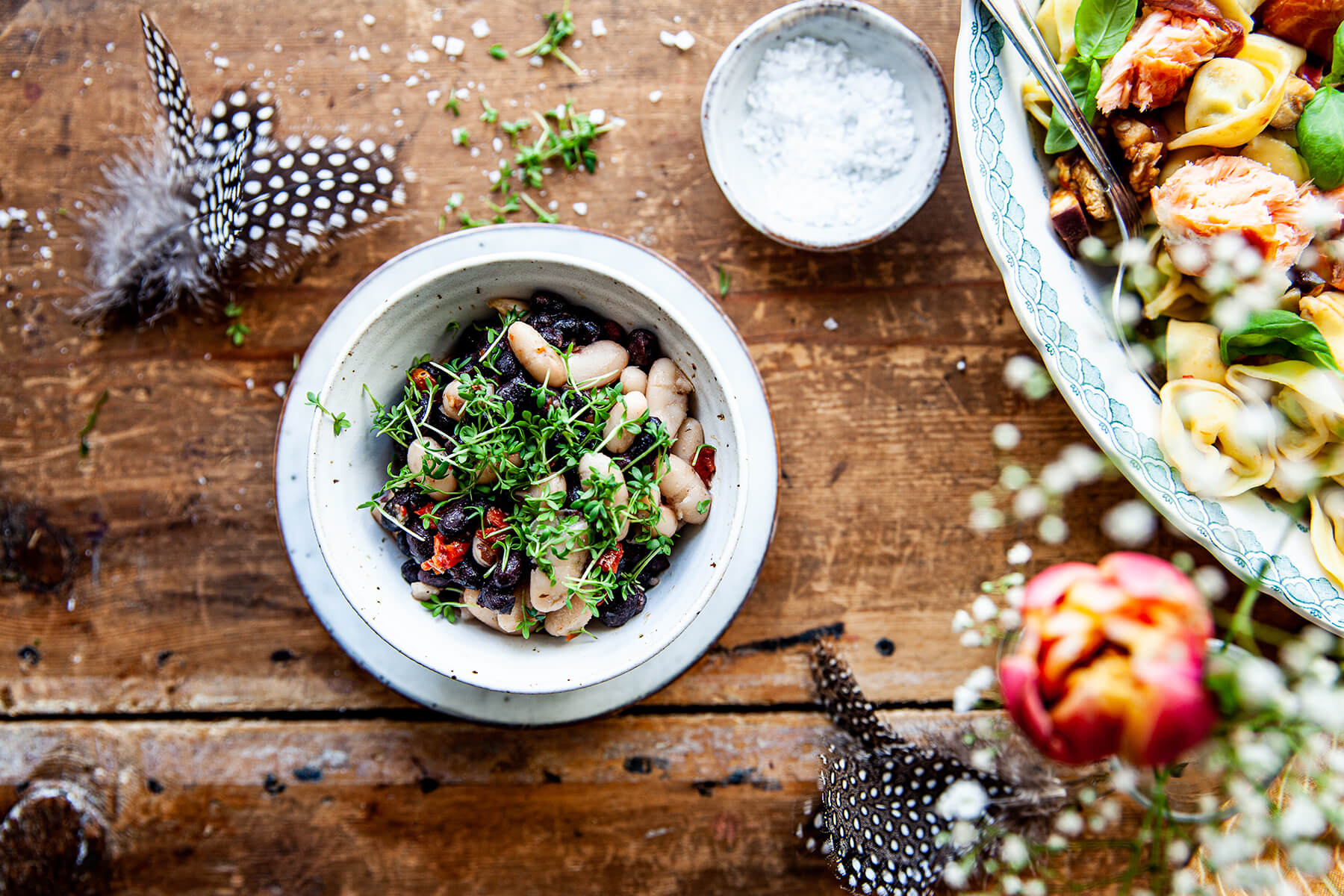 en skål toscansk bönsallad