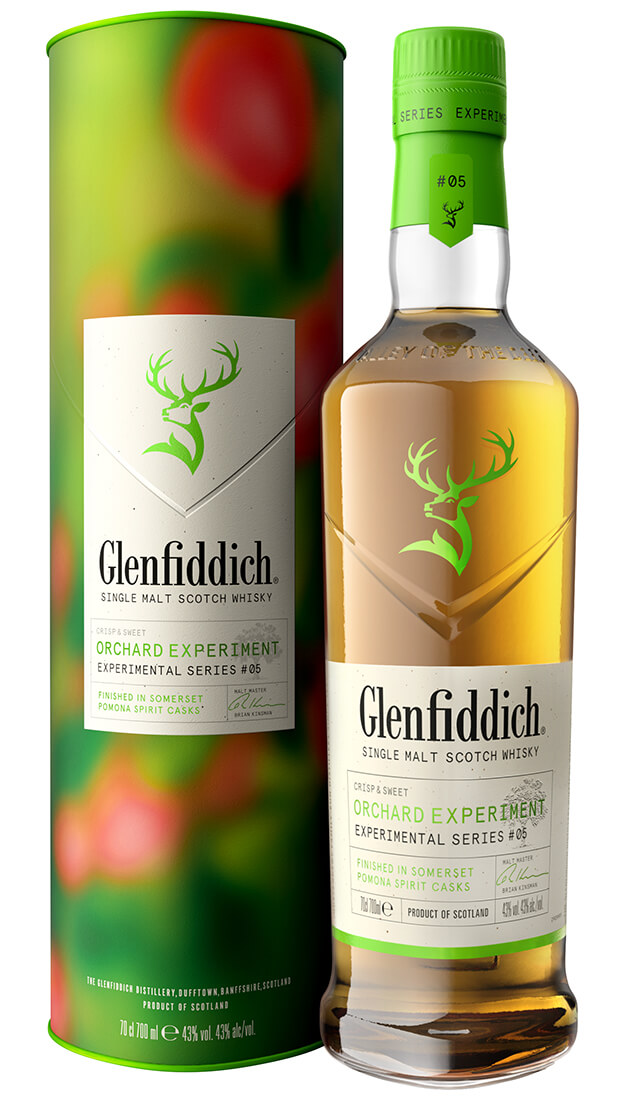 en flaska whisky Glenfiddich grön