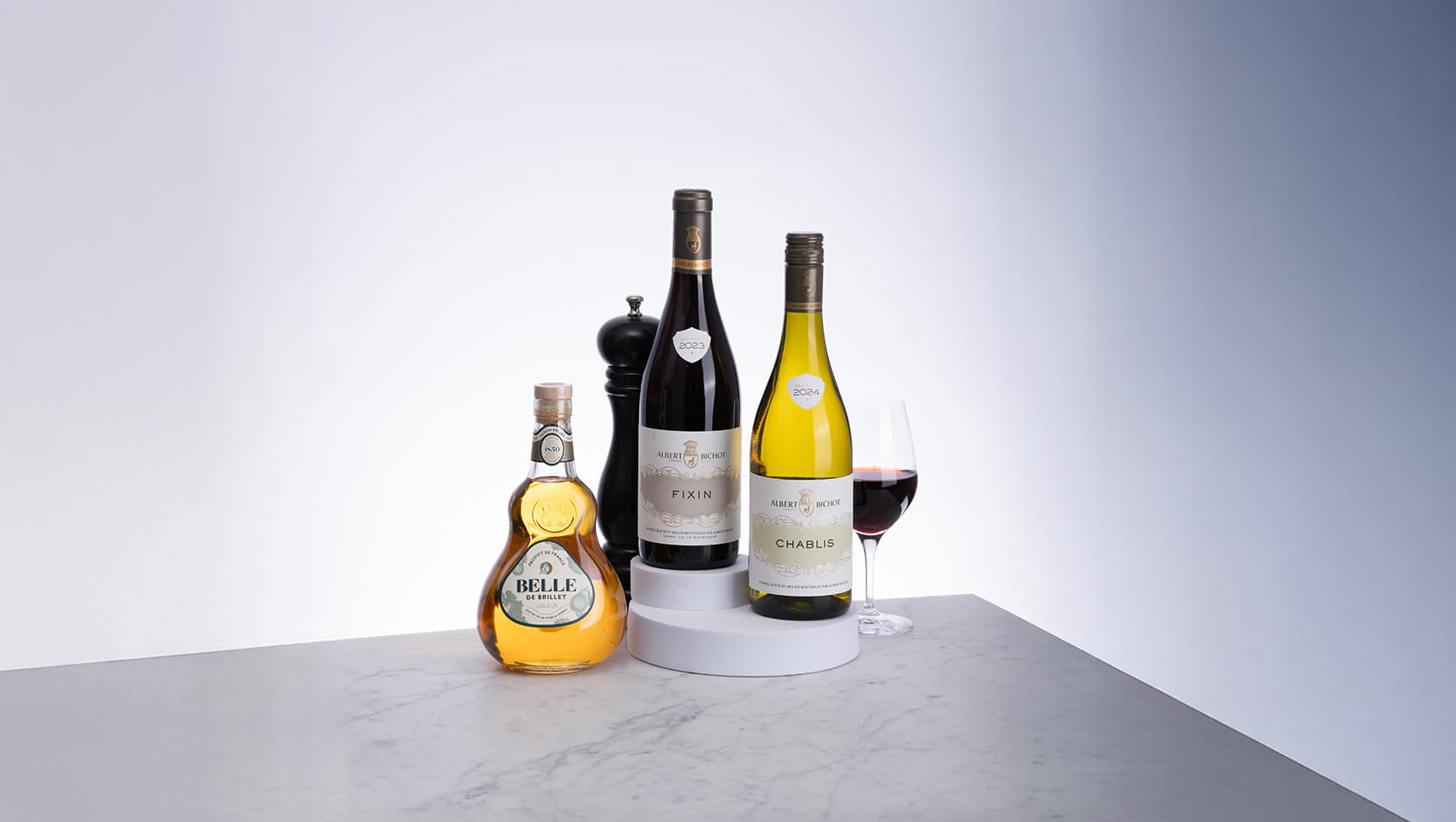 tre viner franska och en likör